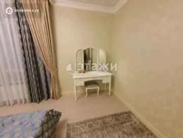 4-комнатная квартира, этаж 3 из 7, 204 м²