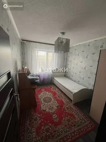 3-комнатная квартира, этаж 4 из 6, 61 м²