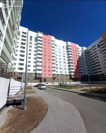 1-комнатная квартира, этаж 2 из 12, 39 м²