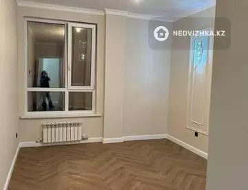 2-комнатная квартира, этаж 7 из 12, 73 м²