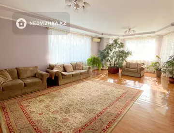 5-комнатный дом, 10 соток, 254 м²