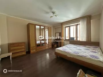 3-комнатная квартира, этаж 6 из 13, 162 м²