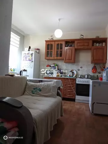 1-комнатная квартира, этаж 2 из 5, 30 м²