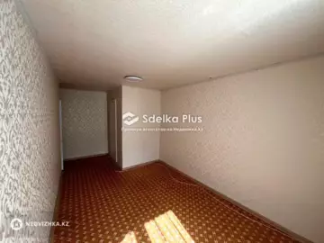 4-комнатная квартира, этаж 2 из 6, 88 м²