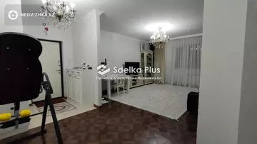 4-комнатная квартира, этаж 4 из 14, 10 м²