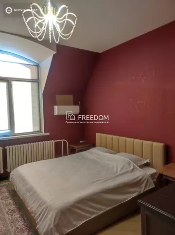 3-комнатная квартира, этаж 10 из 10, 80 м²