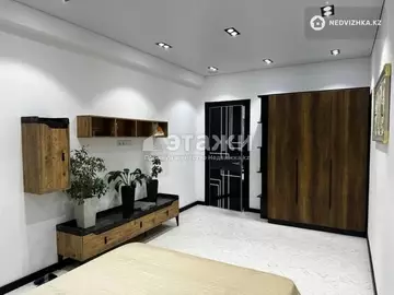 5-комнатная квартира, этаж 9 из 10, 215 м²
