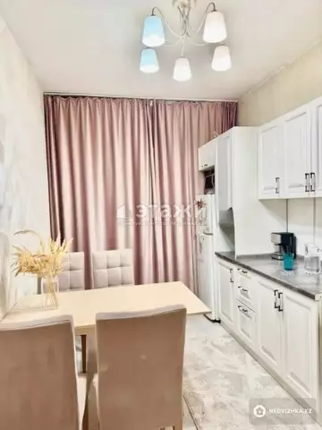 3-комнатная квартира, этаж 3 из 5, 68 м²