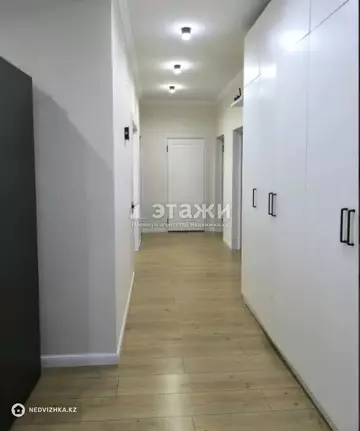 4-комнатная квартира, этаж 12 из 12, 122 м²