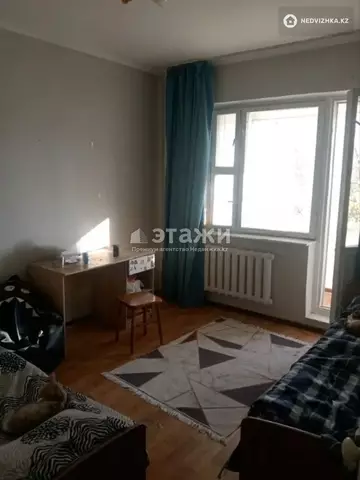 1-комнатная квартира, этаж 3 из 5, 36 м²