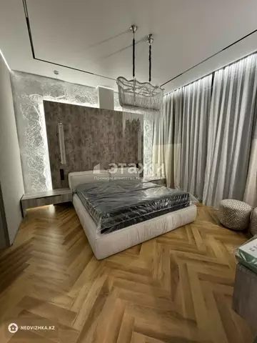 300 м², 5-комнатная квартира, этаж 3 из 3, 300 м², на длительный срок, изображение - 32