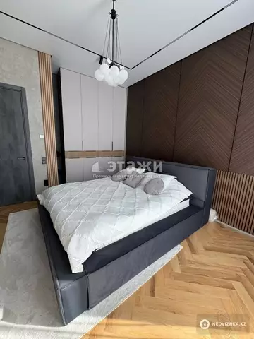 300 м², 5-комнатная квартира, этаж 3 из 3, 300 м², на длительный срок, изображение - 33