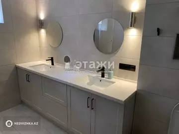 2-комнатная квартира, этаж 10 из 16, 80 м², на длительный срок