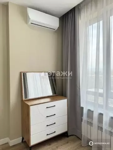 2-комнатная квартира, этаж 11 из 12, 60 м², на длительный срок