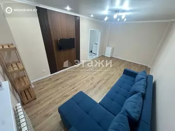 1-комнатная квартира, этаж 7 из 13, 42 м²