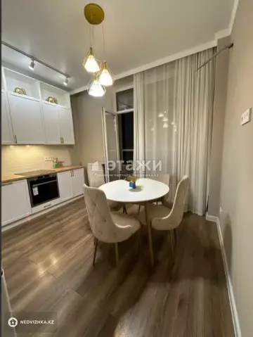2-комнатная квартира, этаж 9 из 18, 65 м²