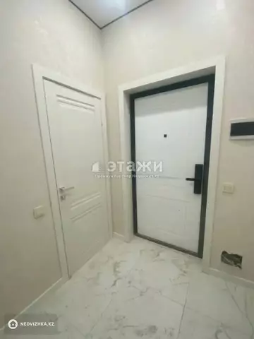 1-комнатная квартира, этаж 9 из 9, 37 м²