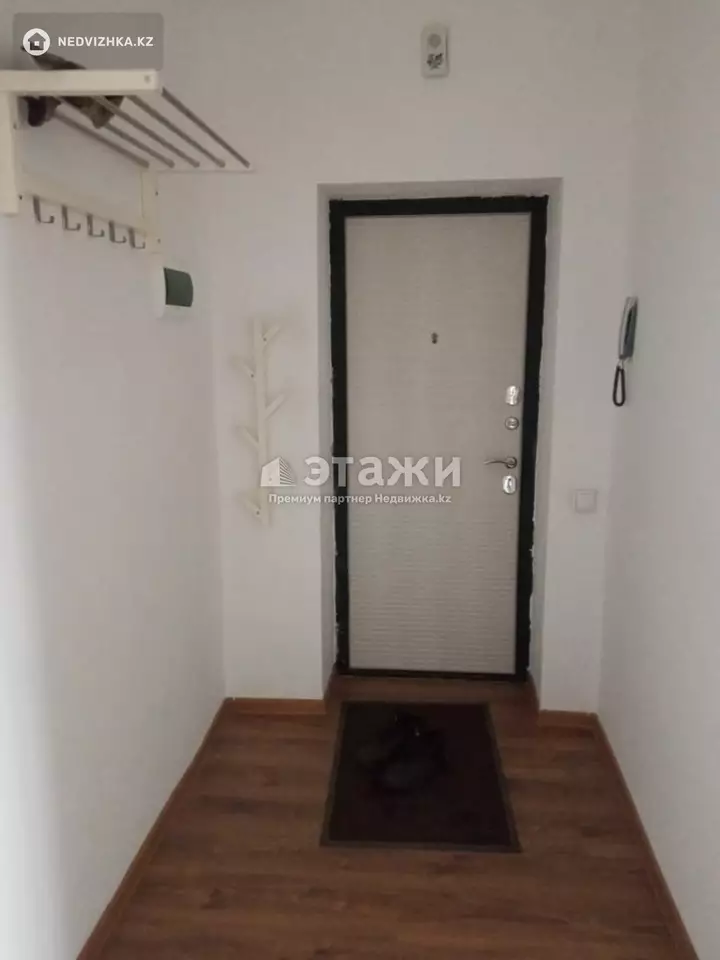 64 м², 2-комнатная квартира, этаж 2 из 9, 64 м², изображение - 1