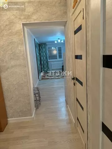 2-комнатная квартира, этаж 3 из 5, 36 м²
