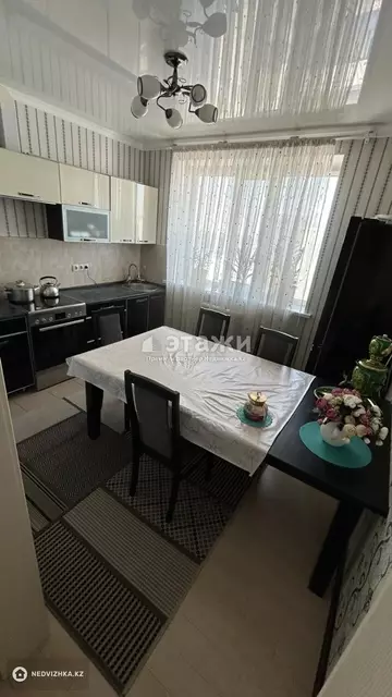 2-комнатная квартира, этаж 4 из 5, 51 м²