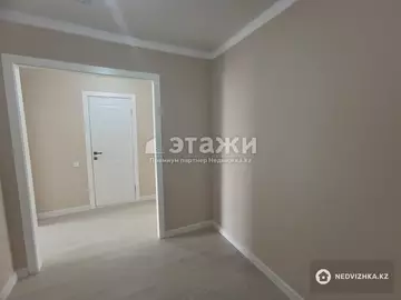 2-комнатная квартира, этаж 3 из 9, 42 м²