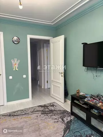 4-комнатная квартира, этаж 6 из 8, 104 м²