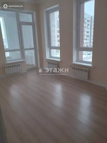 4-комнатная квартира, этаж 3 из 8, 110 м²