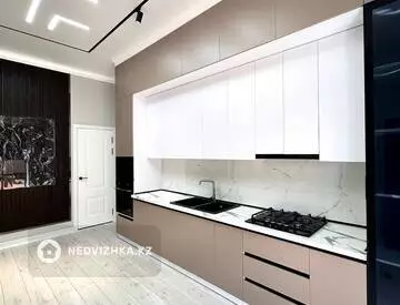 4-комнатная квартира, этаж 1 из 2, 175 м²