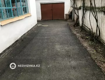 4-комнатный дом, 12 соток, 64 м²