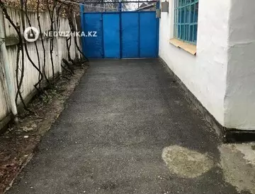 4-комнатный дом, 12 соток, 64 м²