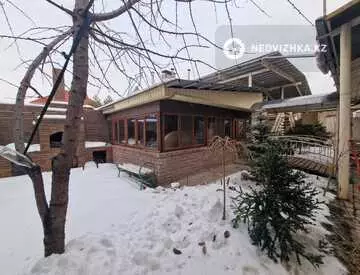 12-комнатный дом, 8 соток, 800 м²