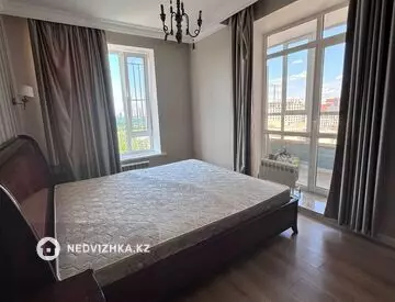 3-комнатная квартира, этаж 8 из 10, 94 м²