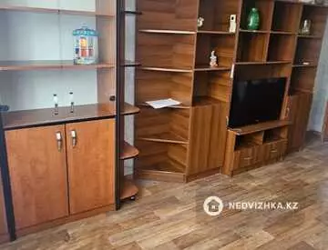 3-комнатная квартира, этаж 1 из 3, 68 м², на длительный срок