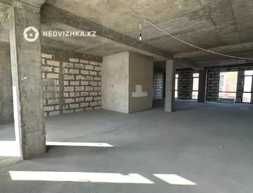 130.4 м², 3-комнатная квартира, этаж 2 из 3, 130 м², изображение - 4