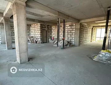 3-комнатная квартира, этаж 3 из 3, 135 м²