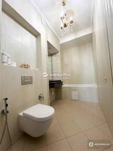 4-комнатная квартира, этаж 4 из 7, 156 м²