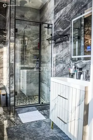 6-комнатный дом, 7 соток, 276 м²