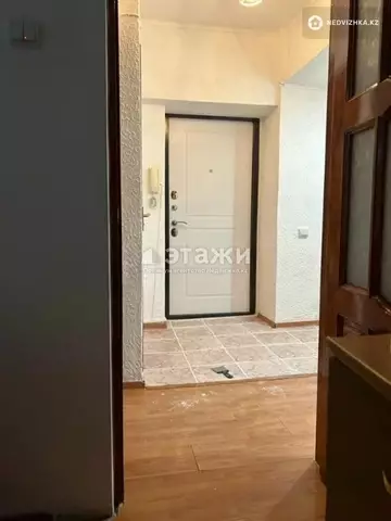 2-комнатная квартира, этаж 1 из 9, 52 м²
