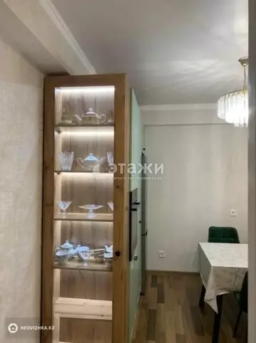 2-комнатная квартира, этаж 9 из 9, 70 м²