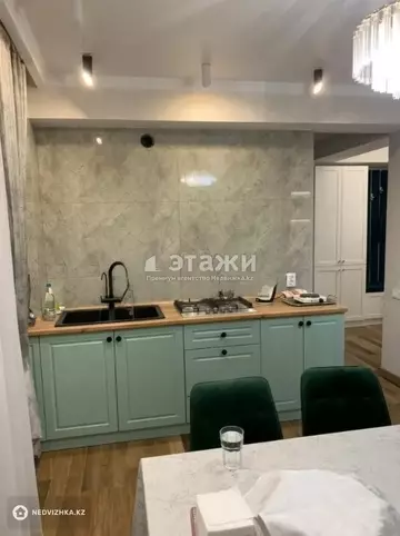 2-комнатная квартира, этаж 9 из 9, 70 м²