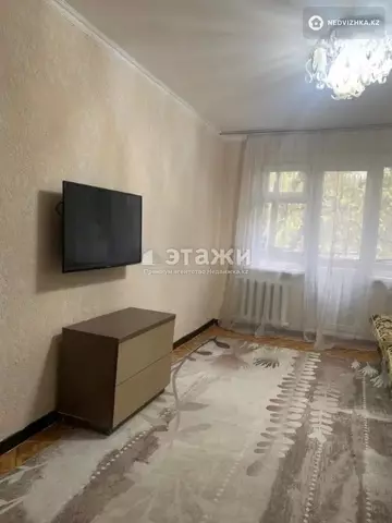 2-комнатная квартира, этаж 4 из 4, 44 м²