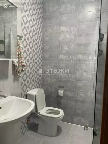 2-комнатная квартира, этаж 16 из 16, 64 м², на длительный срок