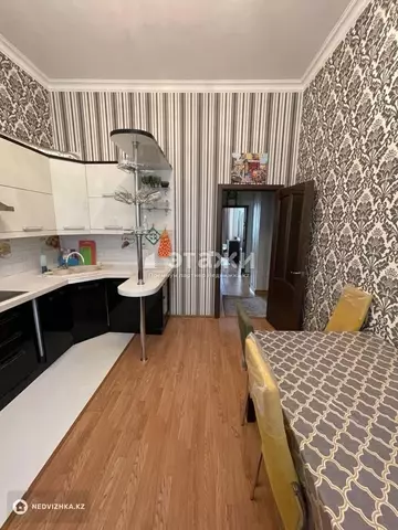 72 м², 2-комнатная квартира, этаж 2 из 12, 72 м², изображение - 5