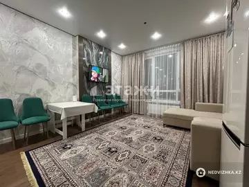 2-комнатная квартира, этаж 4 из 9, 50 м²