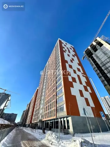 3-комнатная квартира, этаж 9 из 20, 106 м²