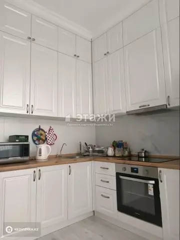 1-комнатная квартира, этаж 3 из 6, 42 м²