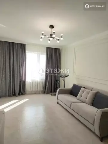 3-комнатная квартира, этаж 10 из 14, 101 м²