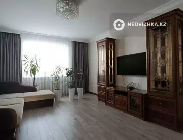 3-комнатная квартира, этаж 5 из 12, 100 м²