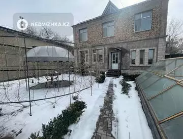 4-комнатный дом, 160 м², на длительный срок