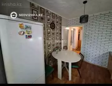 4-комнатная квартира, этаж 3 из 3, 80 м²